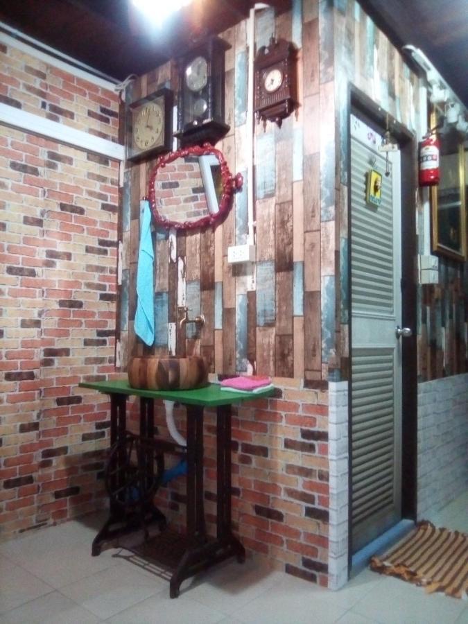 Bed and Breakfast Ban Kru Ae mixed dorm Bangkok Exterior foto
