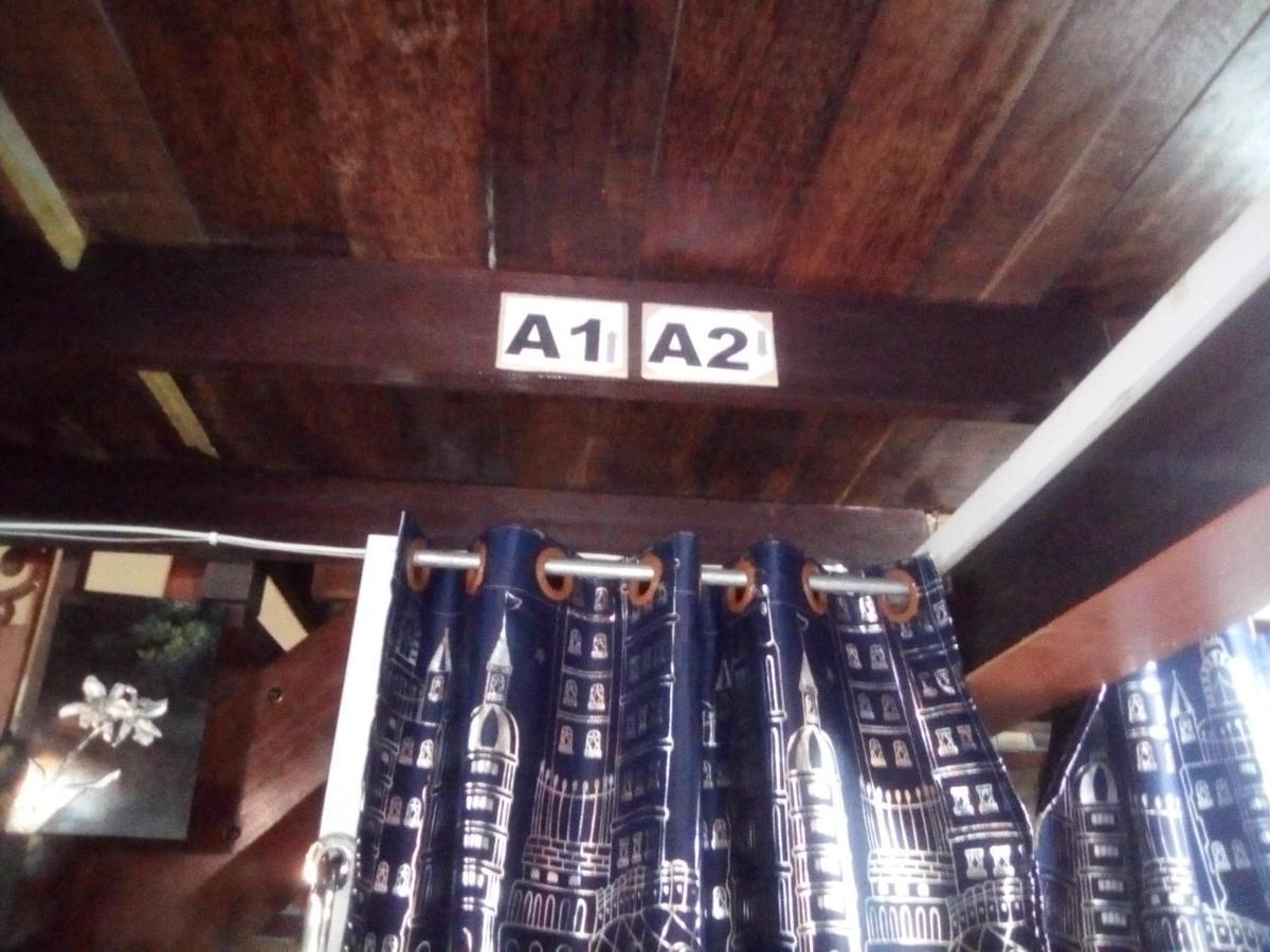Bed and Breakfast Ban Kru Ae mixed dorm Bangkok Exterior foto