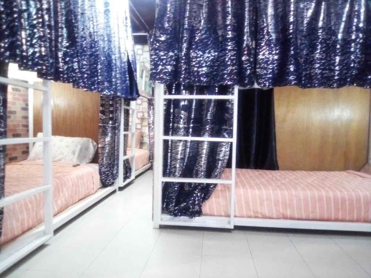 Bed and Breakfast Ban Kru Ae mixed dorm Bangkok Exterior foto