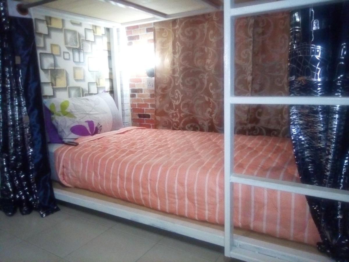 Bed and Breakfast Ban Kru Ae mixed dorm Bangkok Exterior foto